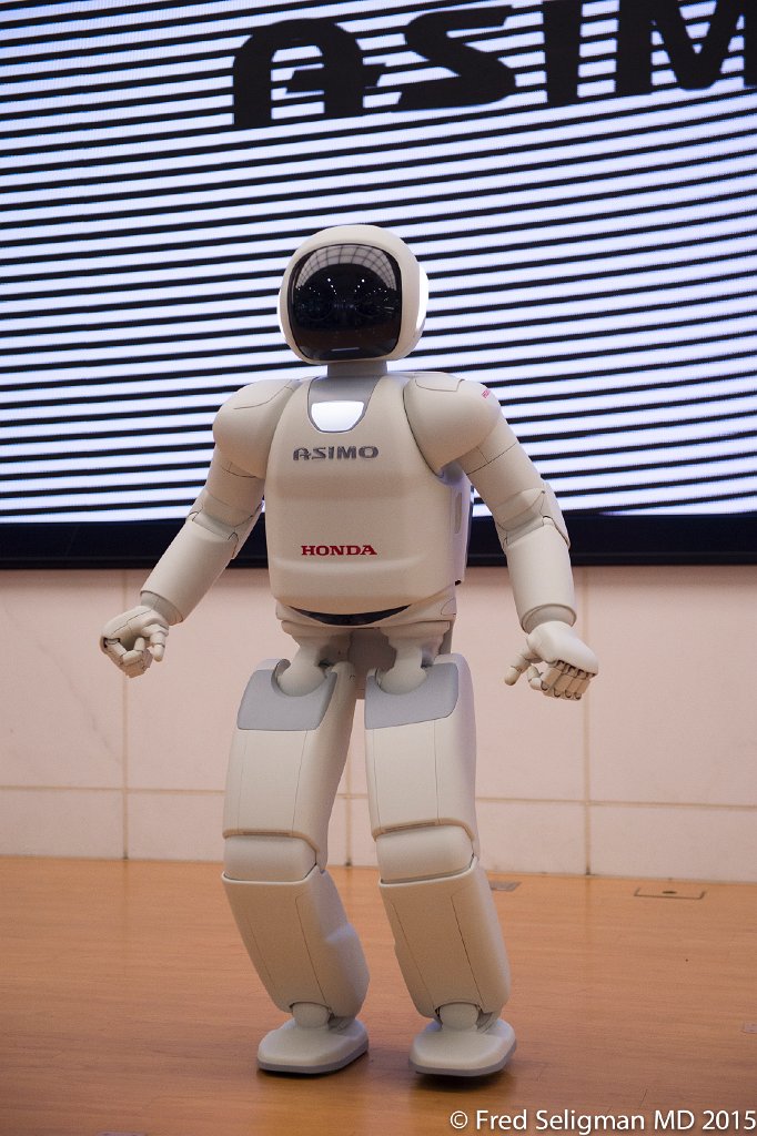 20150310_134059 D4S.jpg - Honda Tokyo.  Asimo, the humanoid robot.  Greeted President Obama a few weeks prior when he visited Japan.